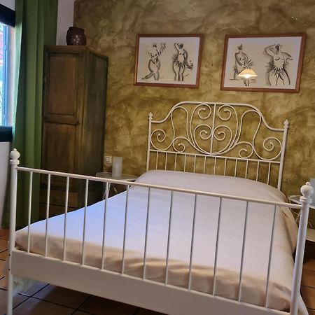 Apartamentos Rurales Candela Cañamero Екстериор снимка